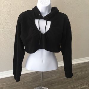 PrettyLittleThing Black Hoodie Crop Top